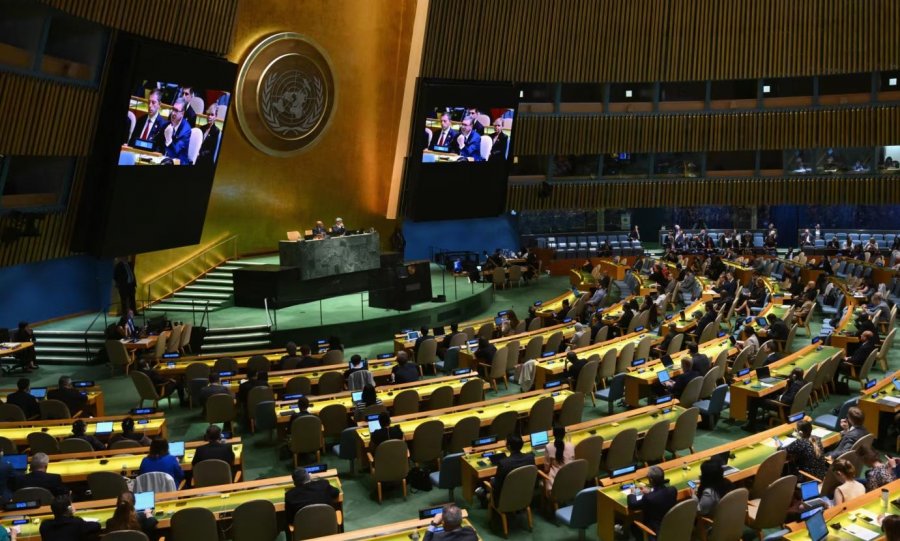 Asambleja e Përgjithshme e OKB-së miraton rezolutën për Srebrenicën