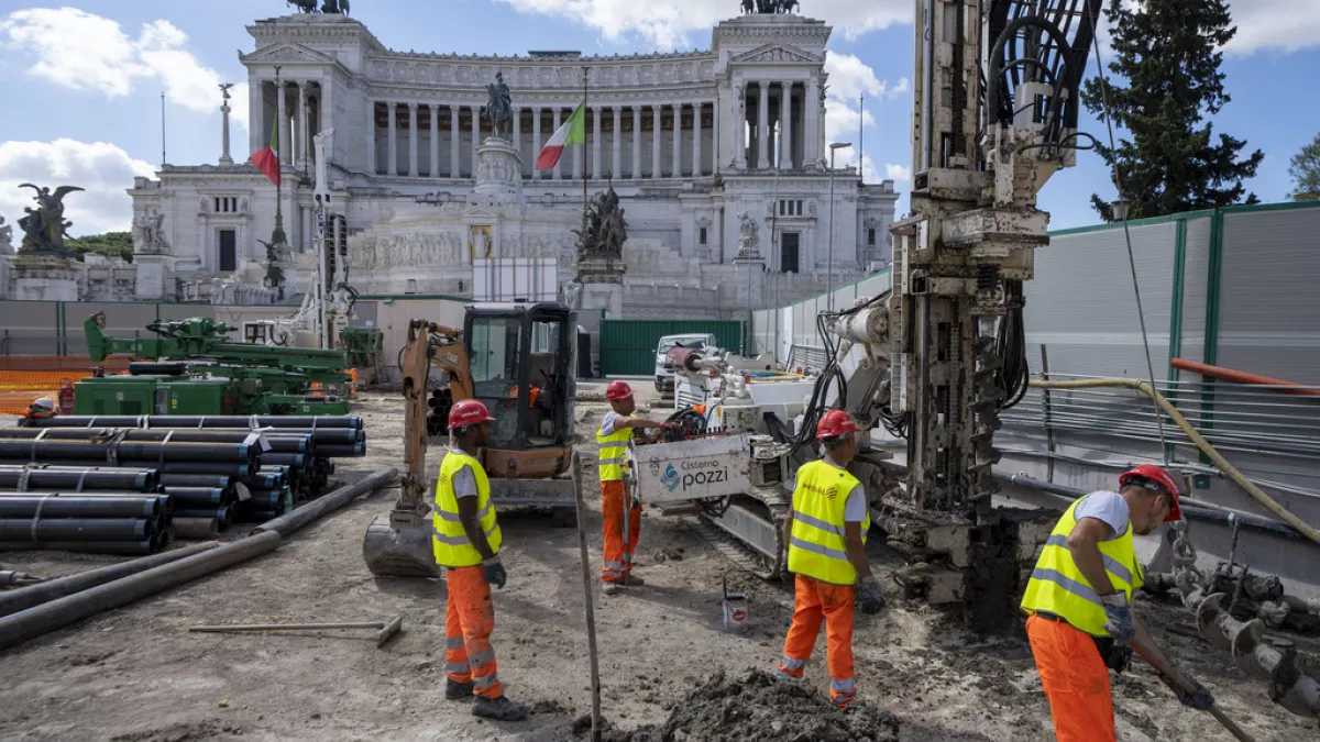 Puna në linjën e metrosë nën monumentet e Romës hyn në fazën vendimtare