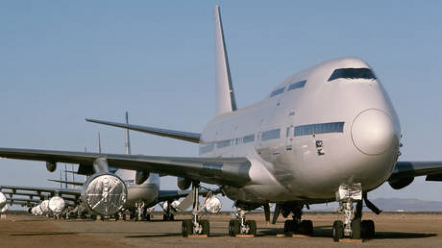 Qindra Boeing rrezikojnë të shpërthejnë në ajër