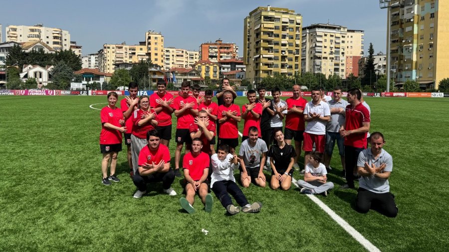 FSHF organizon ndeshje miqësore mes 'Caritas Albania' & 'B&B Autizmi Fle'