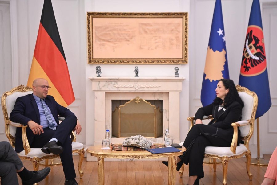 Osmani takohet me Sarrazinin: Theksova nevojën për vazhdimin e mbështetjes gjermane për KiE, NATO e BE