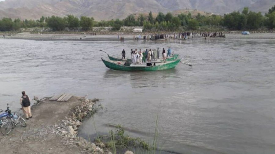 4 të vdekur, 6 të zhdukur pasi një varkë fundoset në një lumë në Nangarhar të Afganistanit