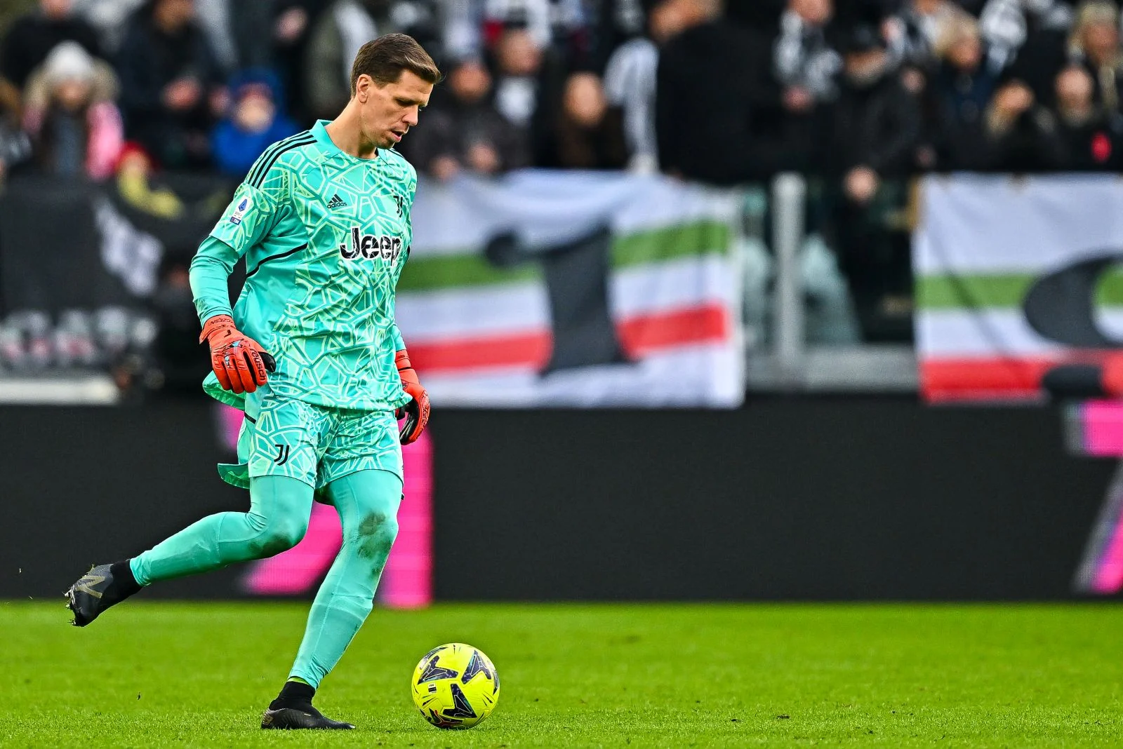 Szczesny vesh fanellën e Barcelonës, nesër pritet zyrtarizimi 