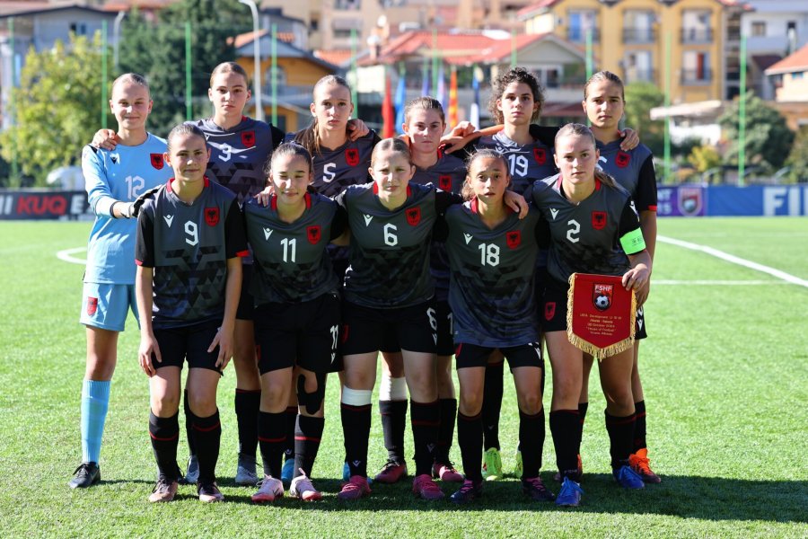 UEFA Development U-15 për vajza/ Shqipëria mund Estoninë nga penalltitë me rezultatin 4-2