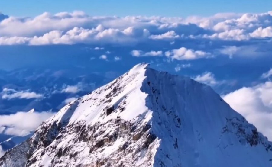 Lartësia e Everestit rritet çdo vit