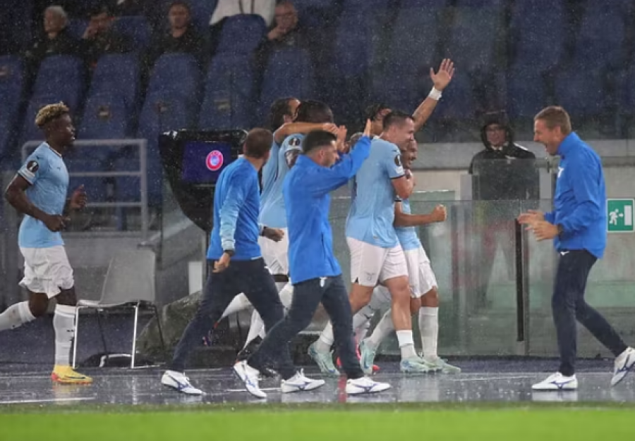 VIDEO/ Lazio dominon Nice, Tottenhami merr fitoren në Hungari