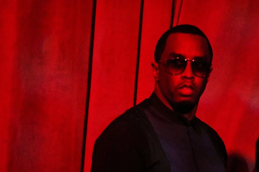 Diddy thyen heshtjen nga burgu, pas 120 akuzave të reja për abuzim seksual