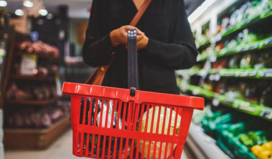 Rekord në Europë/ Familjet shqiptare shpenzuan gati 40% të buxhetit për ushqime