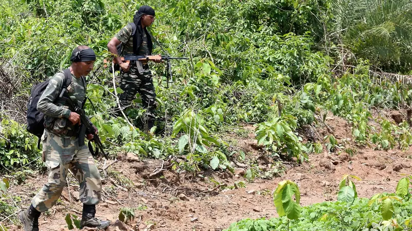 Trupat indiane vrasin 31 rebelë të dyshuar maoistë në betejën pyjore