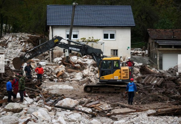 Të paktën 21 të vdekur nga stuhia shkatërrimtare në Bosnien qendrore 