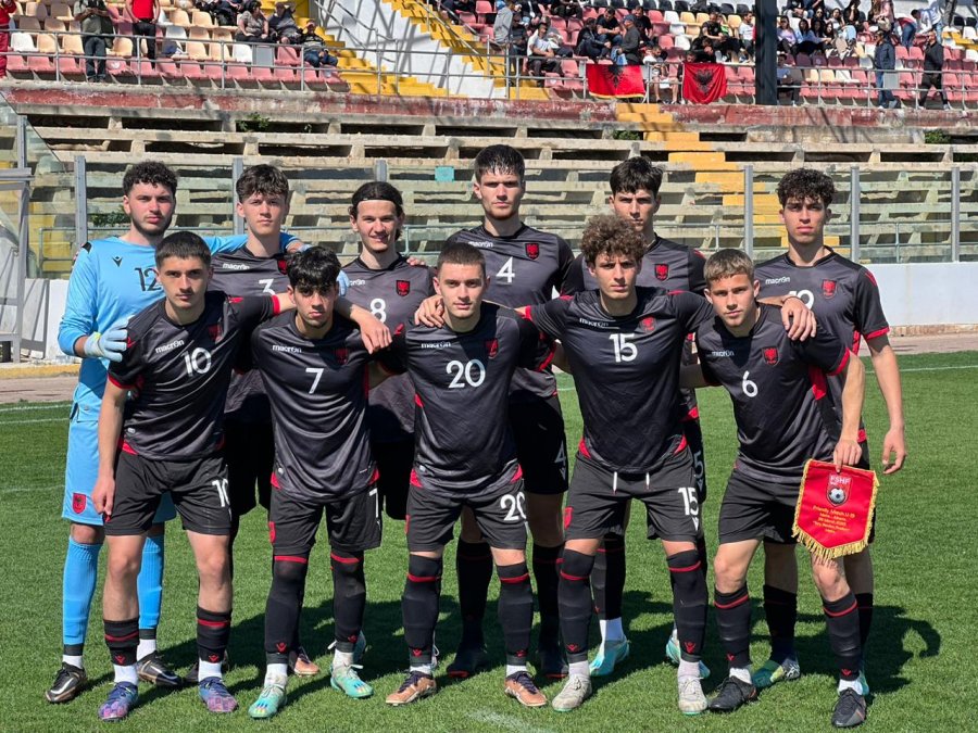 Miqësoret ndaj Malit të Zi U-19. Ahmataj fton 21 lojtarë