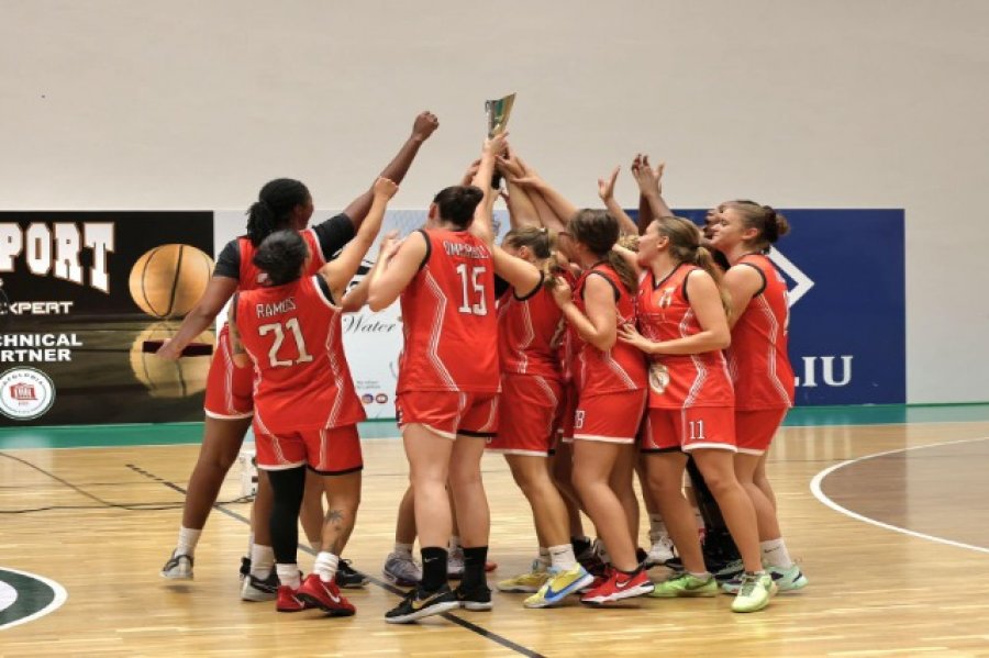 Flamurtari fiton Superkupën e Shqipërisë në basketboll për femra, mposht Tiranën në finale