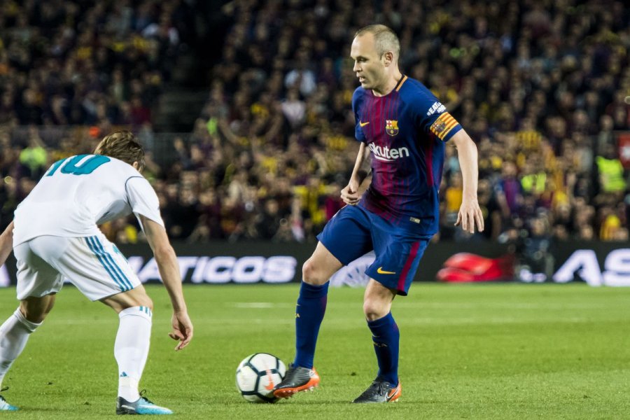 Real Madridi nderon ish-kundërshtarin Andres Iniesta