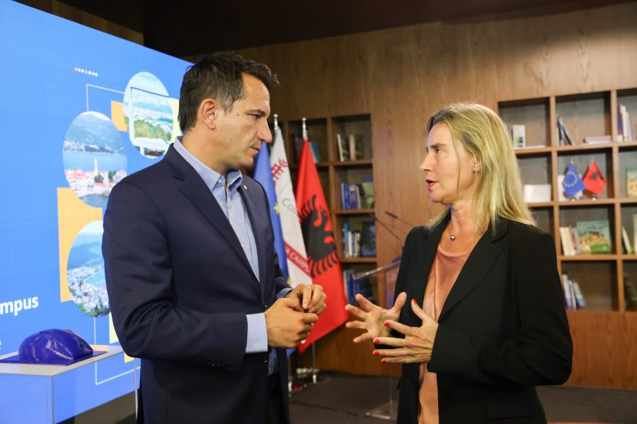 Mogherini në Tiranë për studentët, pjesëmarrës edhe Veliaj/ Pollo: Racionalizim i korrupsionit të madh!