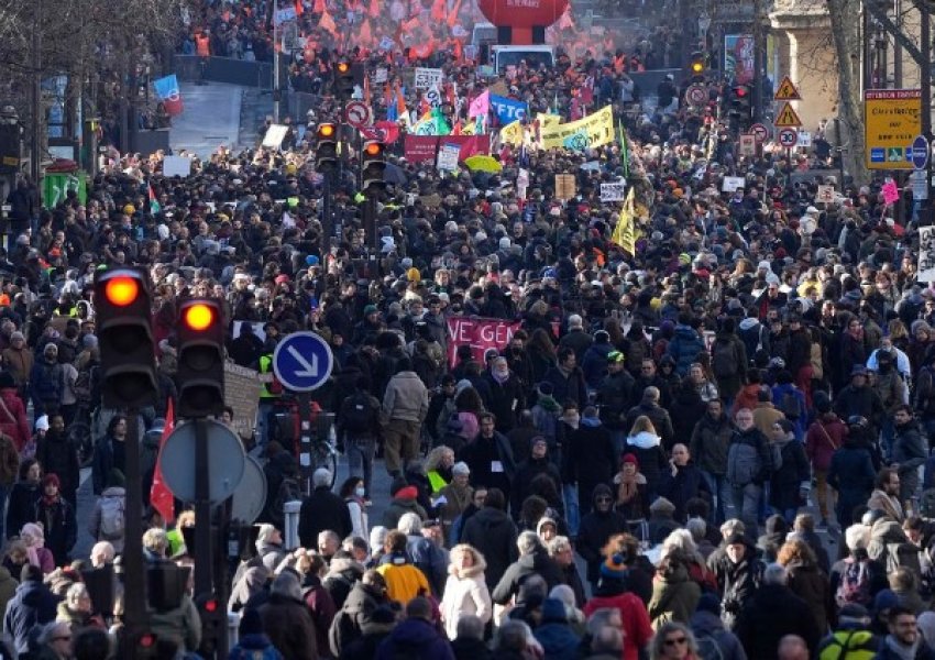 Priten protesta në Francë/ E majta kundër Barnier. Melenchon, thirrje për mobilizim