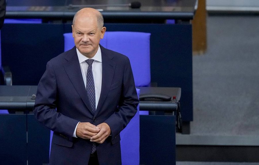 Scholz: Nevojitet një tjetër konferencë për zgjidhjen e konfliktit ukrainas me pjesëmarrjen ruse