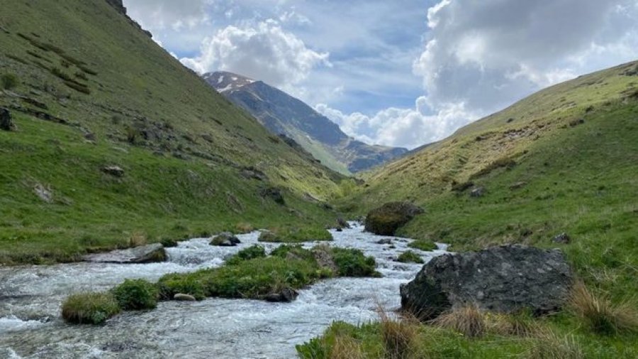 Parashikimi për javën/ Ja si do ndryshojë moti në Shqipëri deri të premten!