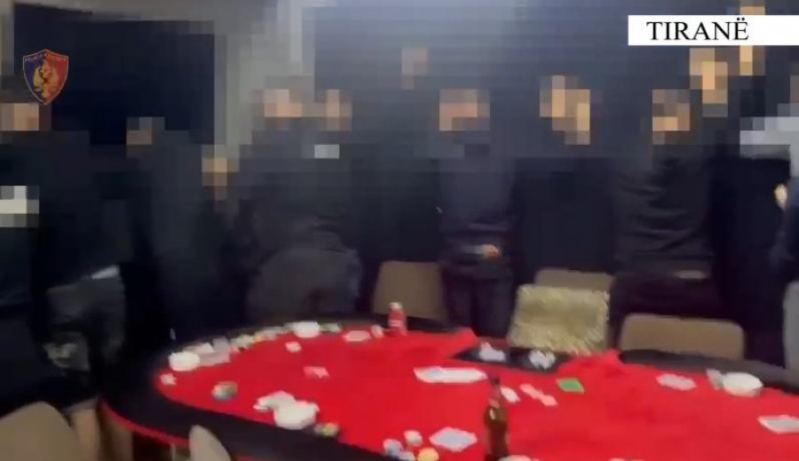 9 të arrestuar në Tiranë/ U kapën duke luajtur poker në Sharrë