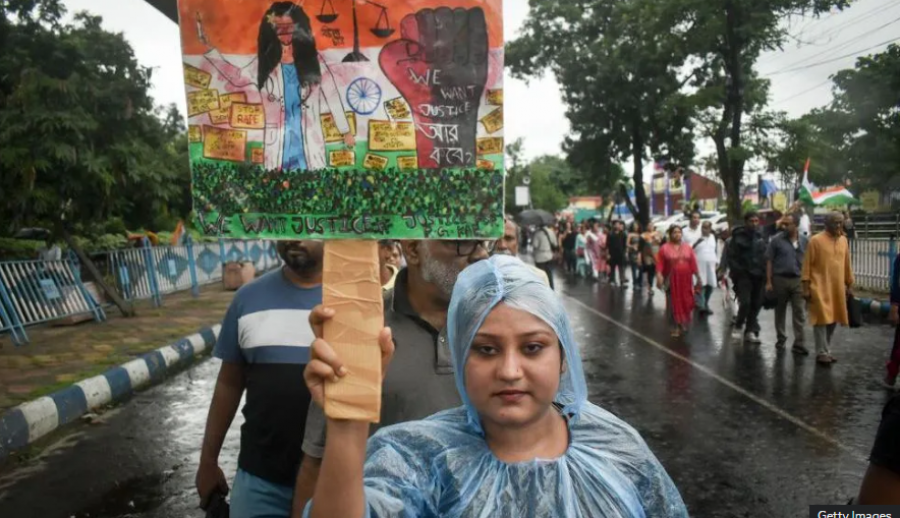 Shteti indian pranon kërkesat kryesore të mjekëve që protestojnë për rastin e përdhunimit