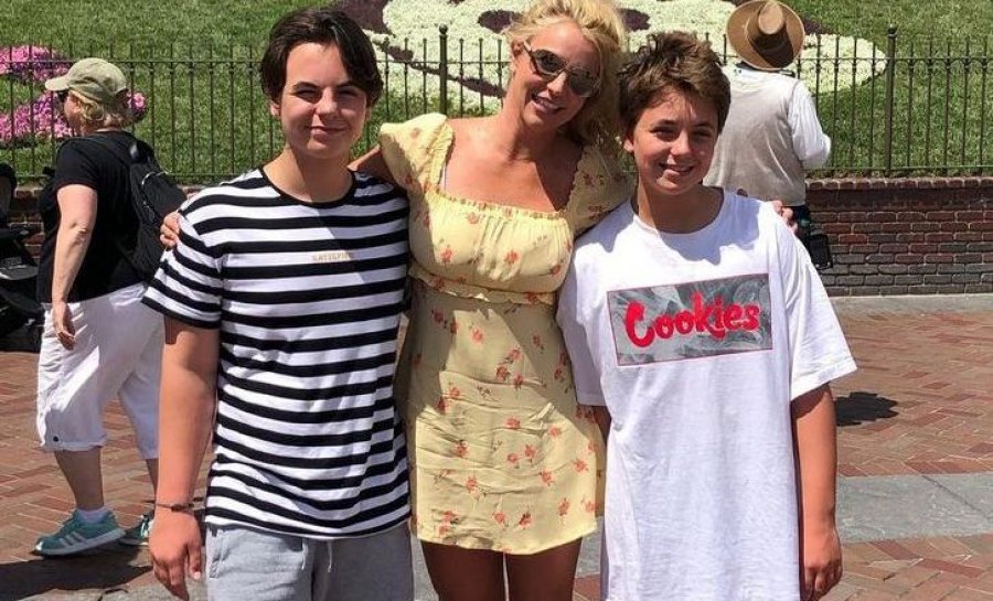 Britney Spears bën veprimin e rrallë për djemtë e saj