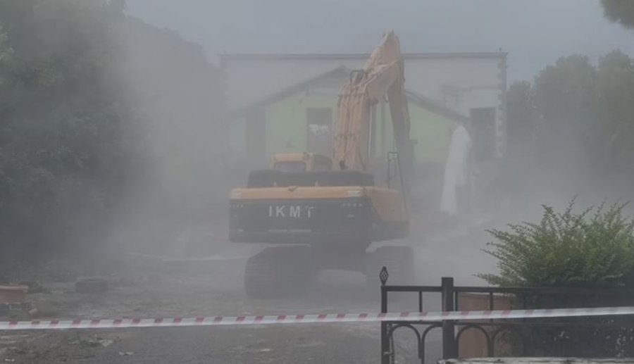 IKMT nis prishjen e ndërtimeve pa leje, 21 objekte në listë për t’u shembur