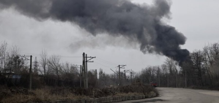 Sulmet ruse në rrjetin elektrik të Ukrainës, shkelin ligjin humanitar