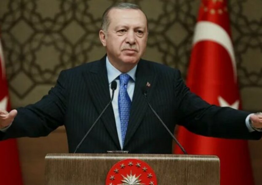 Erdogan: Tregtarët e armëve dhe lobistët e kaosit kanë frikë nga Turqia