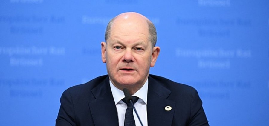 Scholz i prerë: Nuk do t’i dërgoj Kievit raketa që mbërrijnë deri në Moskë!