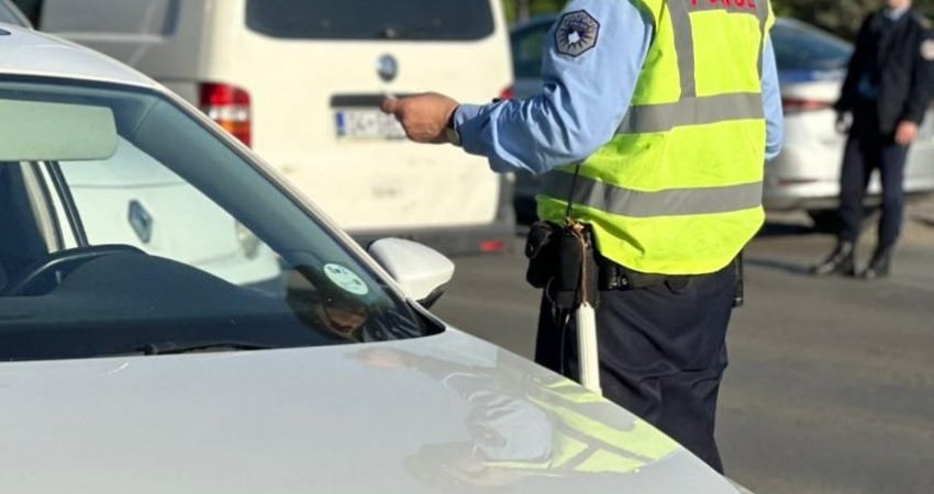 Afër 2500 gjoba trafiku për një ditë në Kosovë   