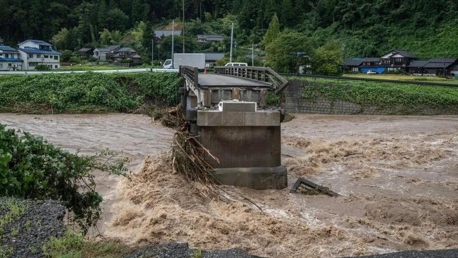 Përmbytje në rajonin e goditur nga tërmeti vdekjeprurës në Japoni, viktima dhe të zhdukur