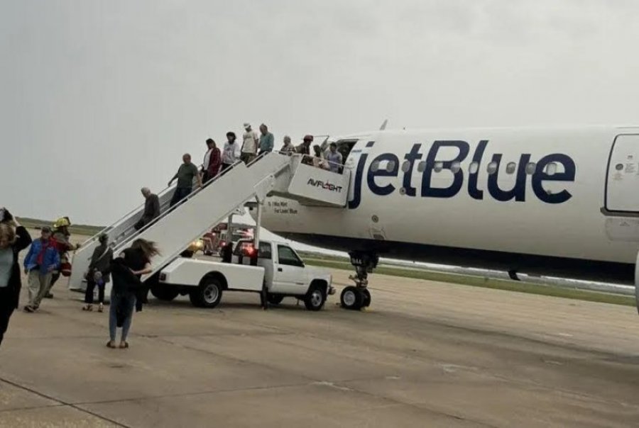 JetBlue bën ulje emergjente për shkak të tymit në kabinë