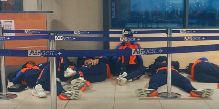 ‘Ndëshkohen’ lojtarët e Juventusit pas barazimit në kampionat, lihen të flenë në tokë në aeroport