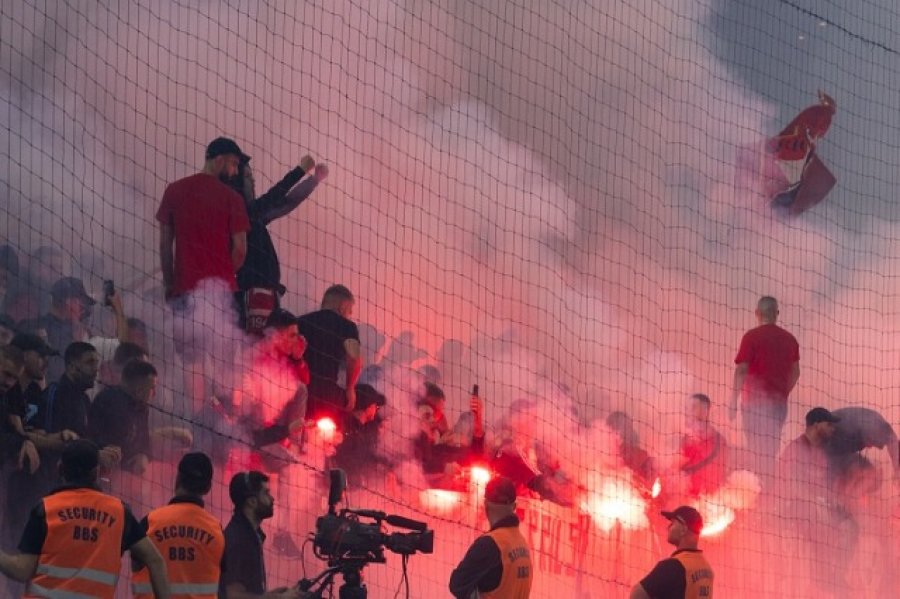 Dhuna në stadiume, dënohen katër tifozë