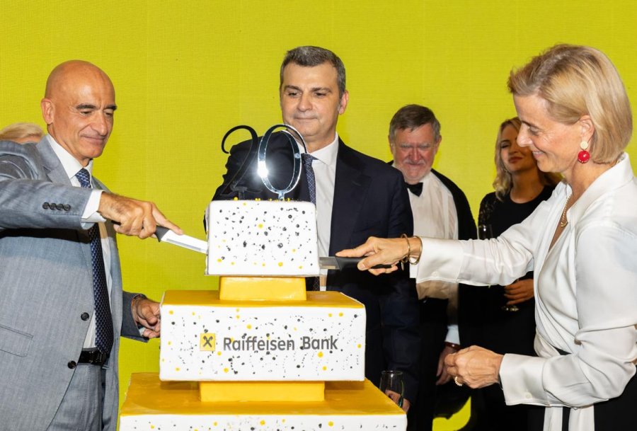 Raiffeisen Bank feston 20 vite rrugëtim suksesi dhe novacioni në Shqipëri