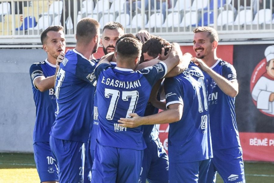 Superliga e Kosovës/ Vjen humbja e parë për Suharekën e Shpëtim Duros