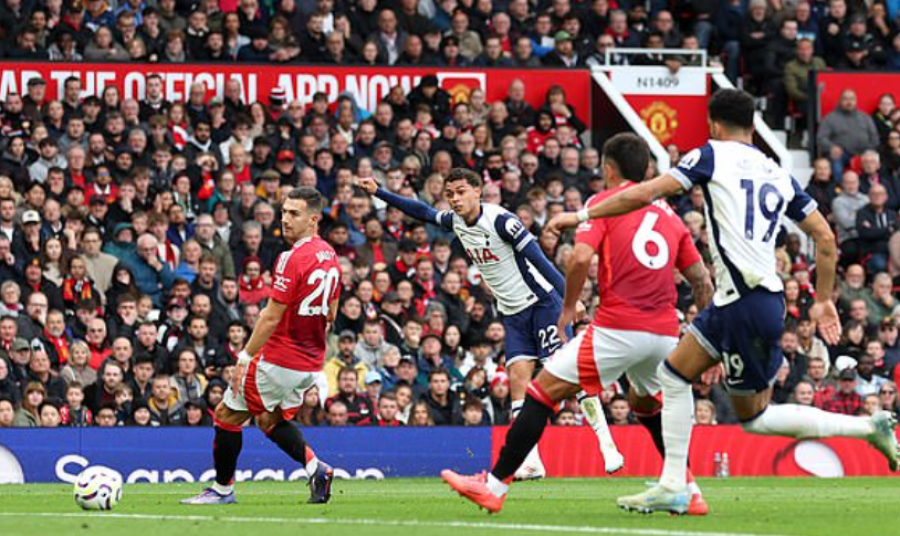 VIDEO/ Kulusevski shënon të dytin për Tottenhamin, Man. United pa shpresë